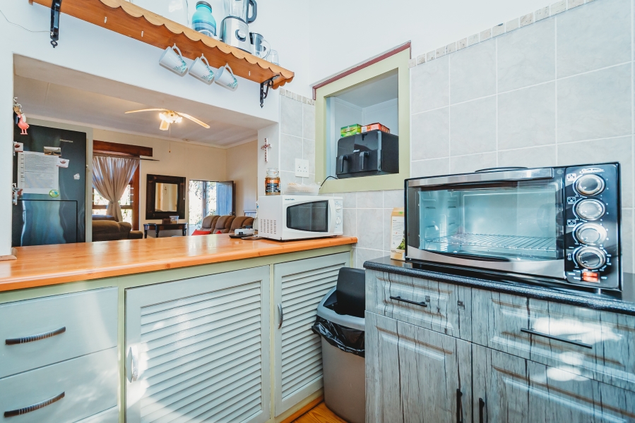 6 Bedroom Property for Sale in Heatherlands Western Cape
